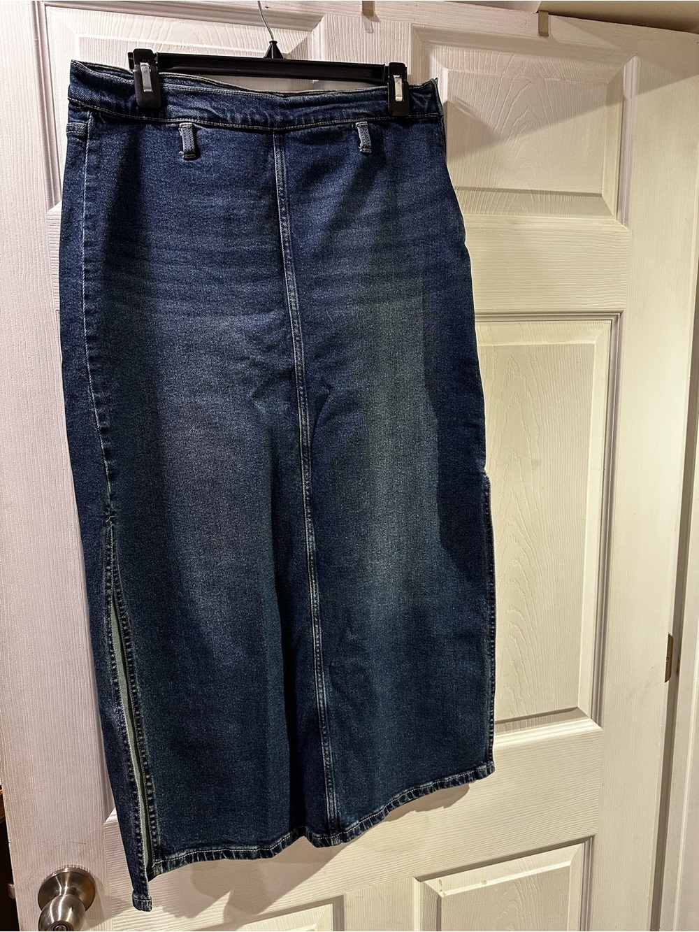 Calvin Klein Dark Blue Straight-Leg Jeans